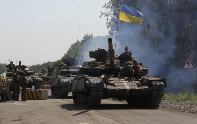 Україна почне відведення танків в Луганській області 5 жовтня