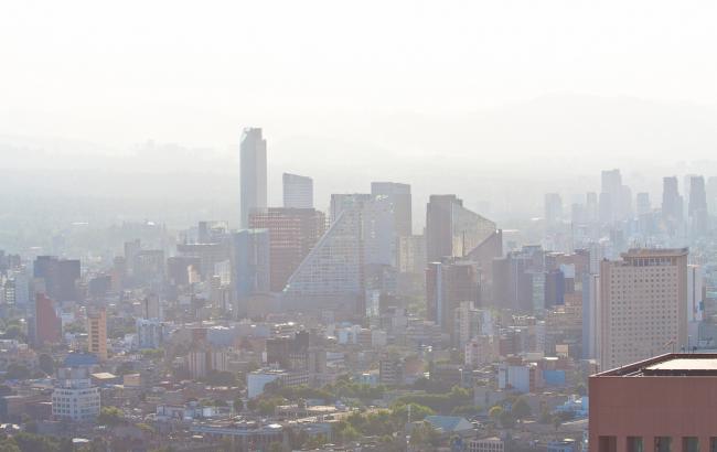 В столице Мексики объявлено чрезвычайное предупреждение из-за загрязнения воздуха