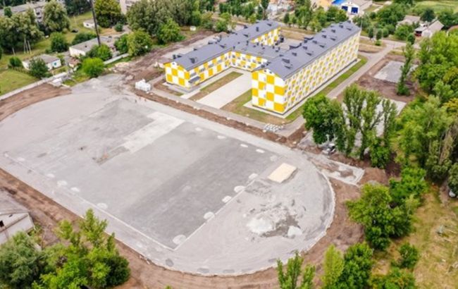 У Перещепиному Дніпропетровської області опорну школу оснастять новим стадіоном