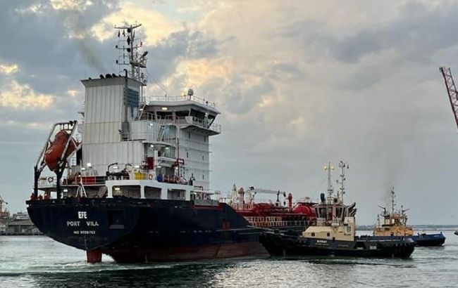 Еще три судна отправились из Украины "зерновым коридором"