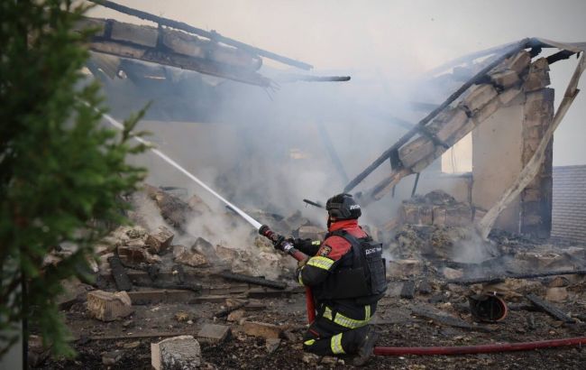 Чернигов снова под ударом РФ: в ГСЧС показали последствия новой атаки