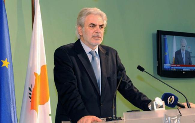 Комиссар ЕС по гуманитарным вопросам выразил готовность посетить Украину на следующей неделе