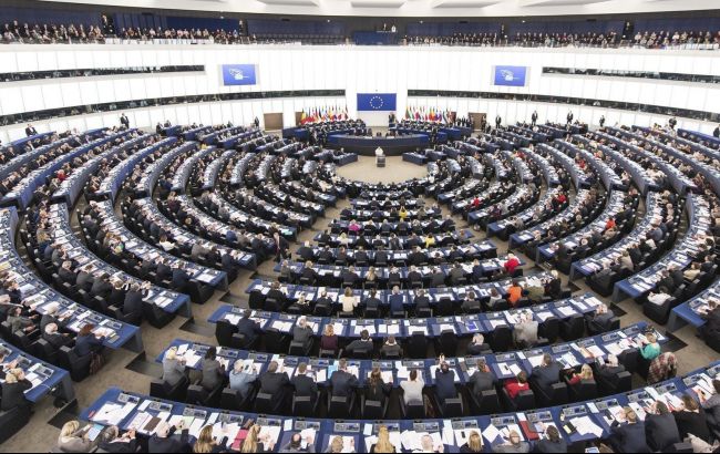 Европарламент до сих пор не включил вопрос об отмене виз для украинцев в повестку сессии