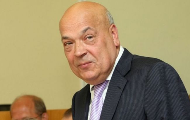 Москаль розпорядився перейменувати Жовтневу площу в селі Минай на честь Енді Ворхола