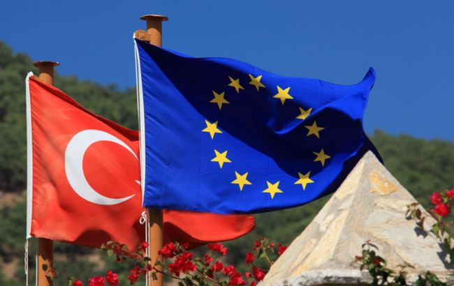 В ЕС отложили безвизовый режим для Турции