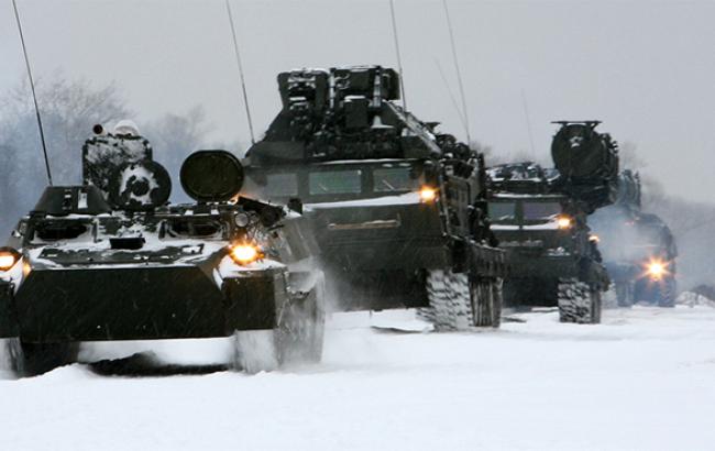 К Донецку из района Шахтерск-Зугрэс переброшены до 25 единиц тентованного транспорта, - ИС