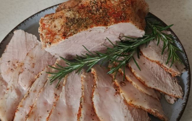 Забудьте про магазинну ковбасу! Рецепт ідеального м'яса за бабусиним рецептом