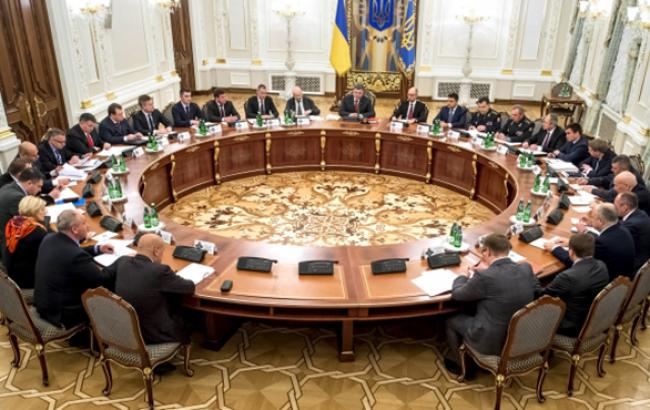Закон об усилении полномочий СНБО направлен на подпись Порошенко
