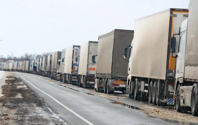 Транзит украинских грузовиков по территории РФ в 5,5 раз больше транзита российских фур через Украину