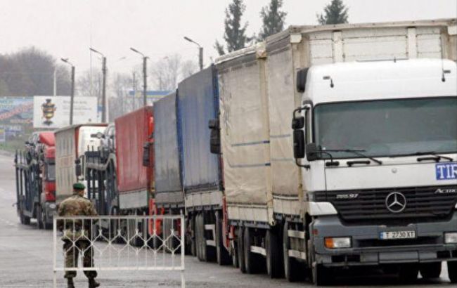 Украина прекратила пропуск российских фур через границу с Беларусью