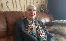 Мед вместо сахара и работа: 100-летний киевлянин поделился секретом долголетия