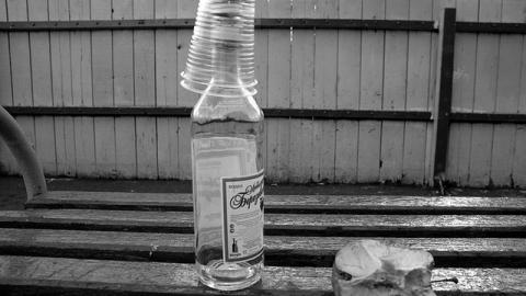 В Донецкой области парень отравил несовершеннолетнего алкоголем