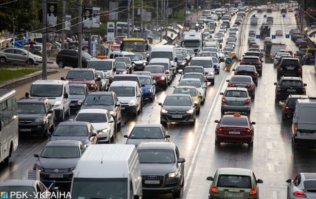 В Киеве снизят максимальную скорость движения на дорогах