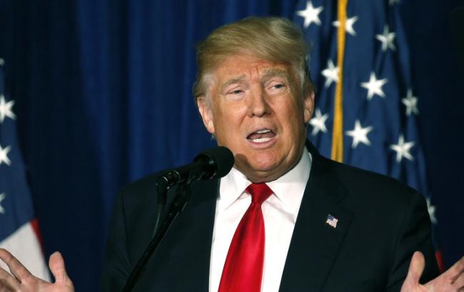 Трамп і Меркель обговорили продовження зв'язків між США і Німеччиною