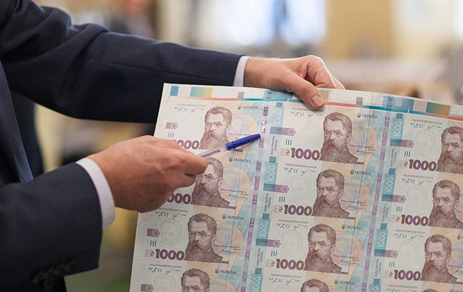 Новая банкнота в 1000 гривен: как отличить подлинную от фальшивой