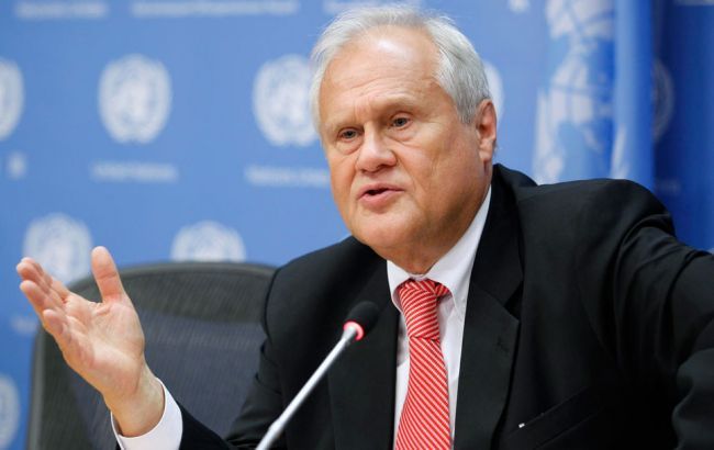 Украина рассмотрит возможность открытия пунктов пропуска для транспорта из Луганска