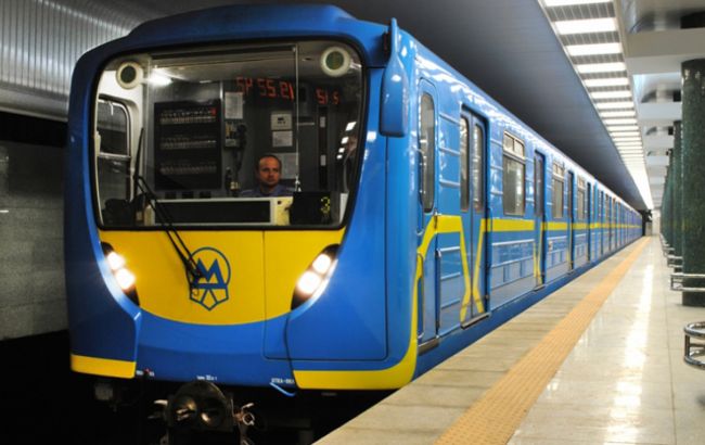 В Киеве при попытке проехать на вагоне метро погиб зацепер