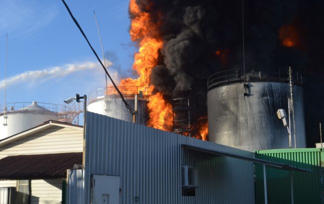 Пожежа під Васильковим: сусідня нафтобаза KLO підготувалася до можливого спалаху