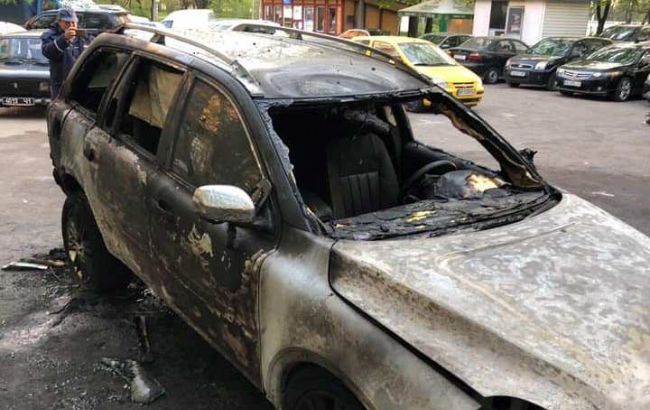 У Дніпрі спалили авто головного редактора місцевої газети