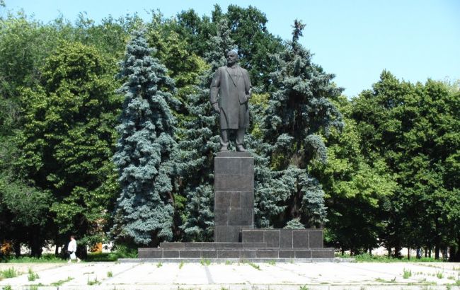 В милиции предлагают использовать памятник Ленину из Артемовска на оборонных позициях