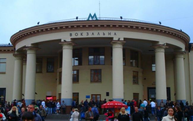 Названа самая "бандитская" станция киевского метро