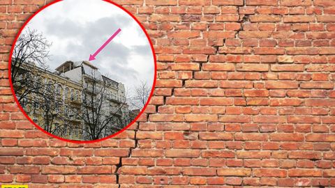 Столичное ноу-хау: ремонт на крыше дома привел к разрушениям у соседей