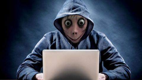 МОМО: в сети появилась новая смертельная игра для подростков