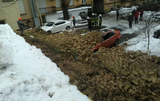 Из-за обвала кирпичной стены в Киеве без газа остались 4 жилых дома