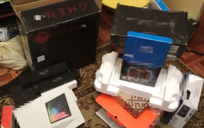 СБУ затримала хакерів, які викрадали кошти громадян Європи та США