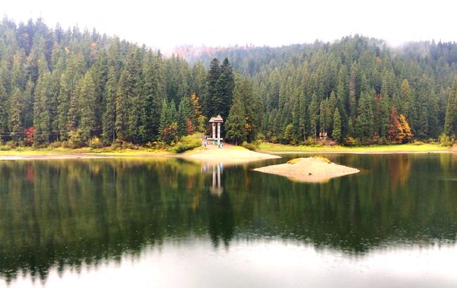 Озеро Синевир, водоспад і курорт Пилипець: найкращий маршрут для насичених вихідних у Карпатах