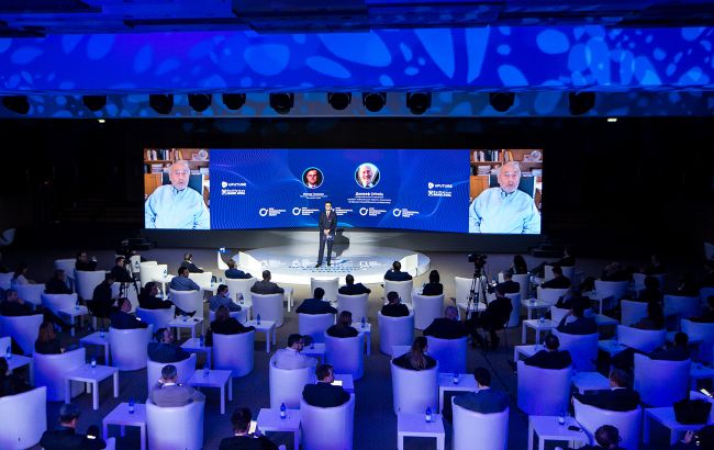 Джозеф Стиглиц: "Индустриализация, рост уровня образования, развитие предпринимательства - пути реального экономического развития"