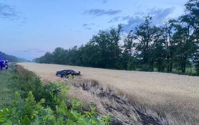 В Кировоградской области в ДТП погибли три подростка: за рулем был пьяный полицейский