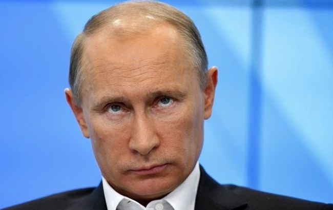 Путин задекларировал 8,9 млн рублей доходов за 2015