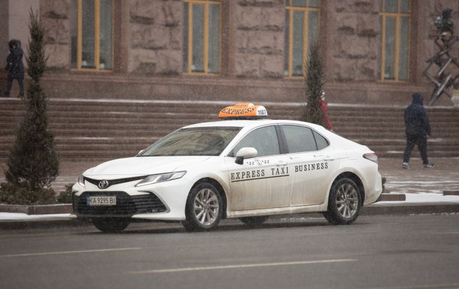 В Киеве запустили бесплатное такси для тяжелораненых военных: как сделать заказ