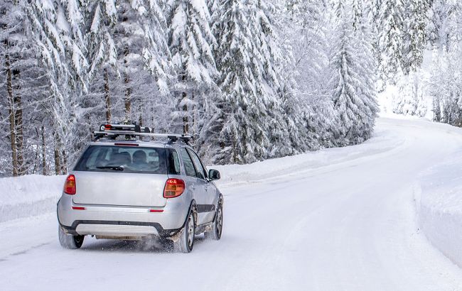 У далеку дорогу взимку на автомобілі: корисні поради для водія
