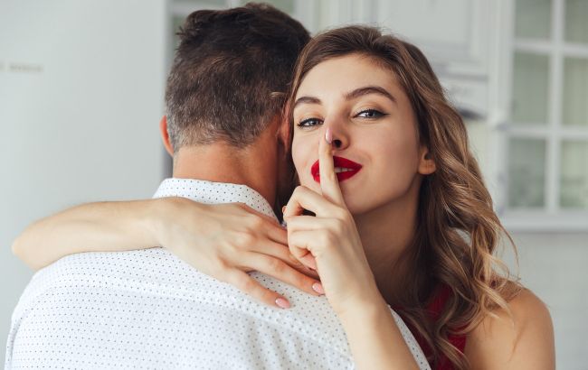 Как понять, что муж или жена изменяет: 10 настораживающих признаков