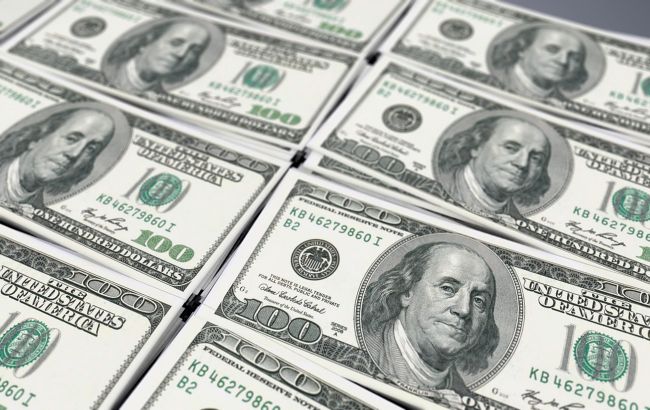 Курс доллара на межбанке опустился ниже 27,50 гривен