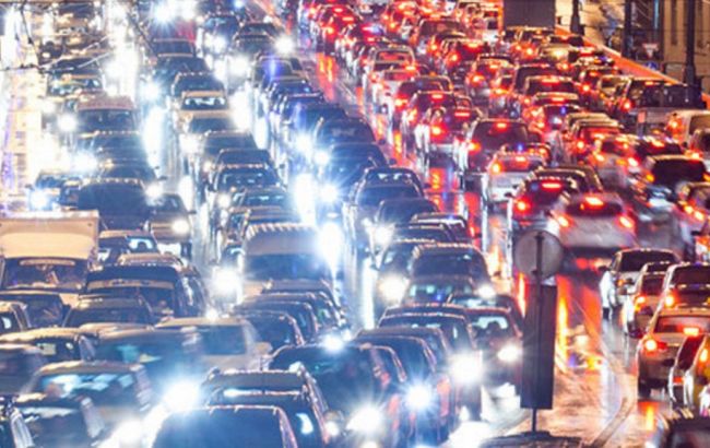 Затори у Києві досягли 7 балів