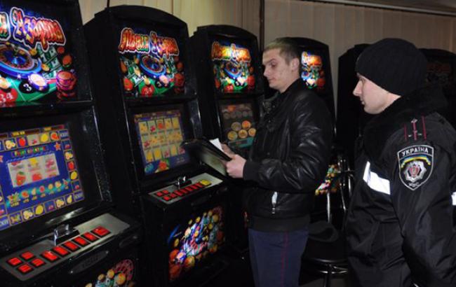 В Киеве закрыты все подпольные игорные заведения, - Шкиряк