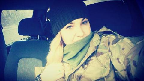 "Должны были ехать на свадьбу, а приехали на похороны": сослуживцы рассказали о погибшей в АТО медсестре