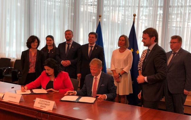 На саммите в Брюсселе подписали соглашение на 75 млн евро для безопасности украинских дорог