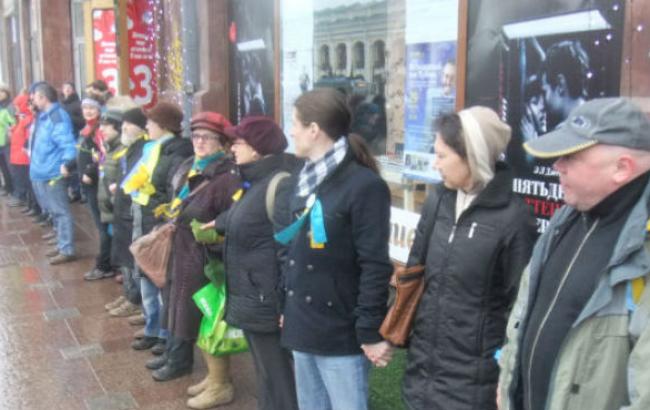 Полиция задержала 5 человек на проукраинской акции в Санкт-Петербурге