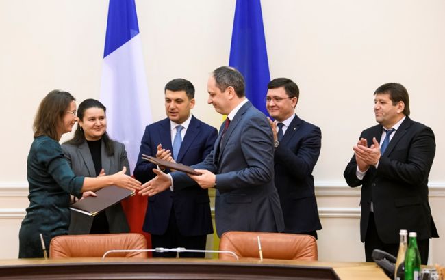 Франція виділила 64 млн євро на оновлення водопостачання Маріуполя