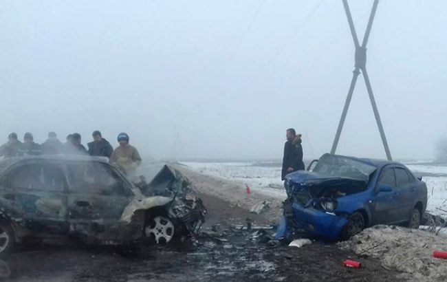 В аварії біля КПВВ "Маріїнка" загинули п'ять осіб