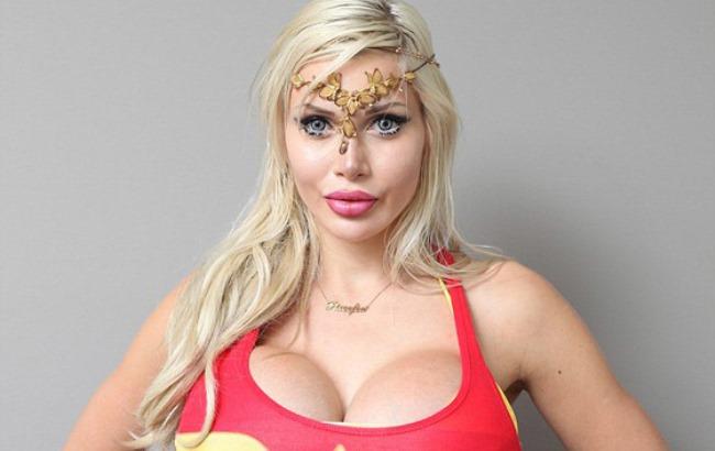 Дівчина витратила $120 тисяч заради схожості з героєм мультфільму