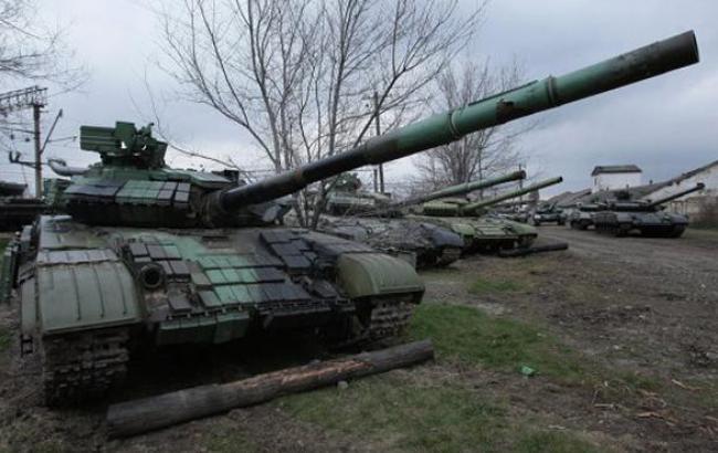 Из-за обстрела боевиками поселка в Донецкой обл. 1 женщина погибла, еще 1 ранена, - МВД