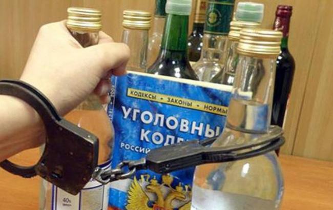 Озброєний автоматом росіянин вкрав з кіоску пляшку пива