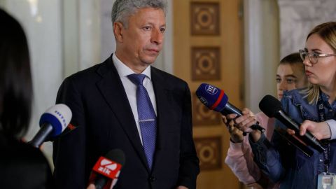 Бойко: спекуляції навколо відведення військ на Донбасі можуть нашкодити мирному процесу