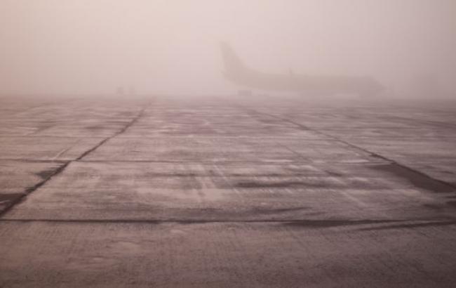 Запорожский аэропорт закрыт до 8 утра 20 декабря, - директор