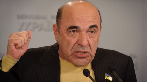 Рабинович считает, что "власть открыто убивает экономику"